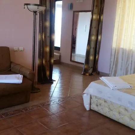 Vila Nely * קונסטנצה