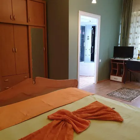 בית הארחה Vila Nely *